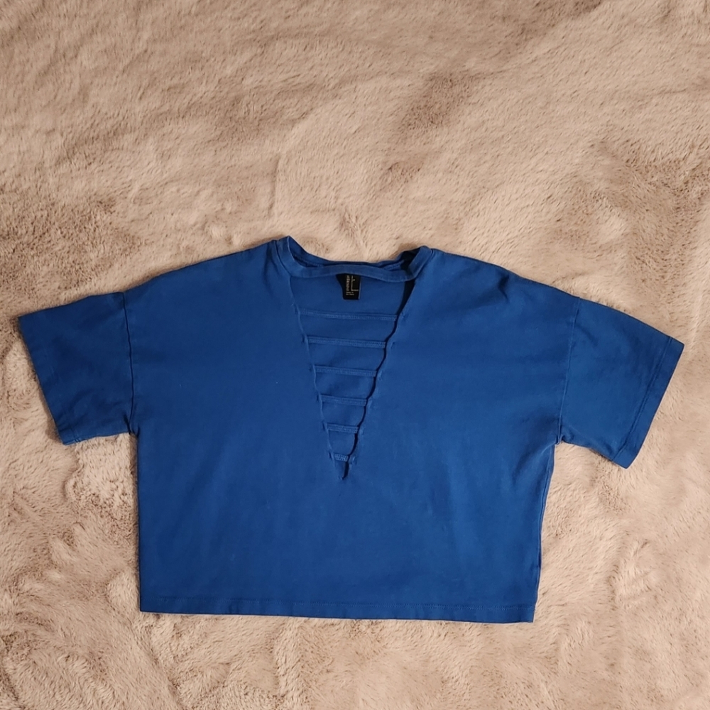 Forever 21 crop top, junior's small, color blue